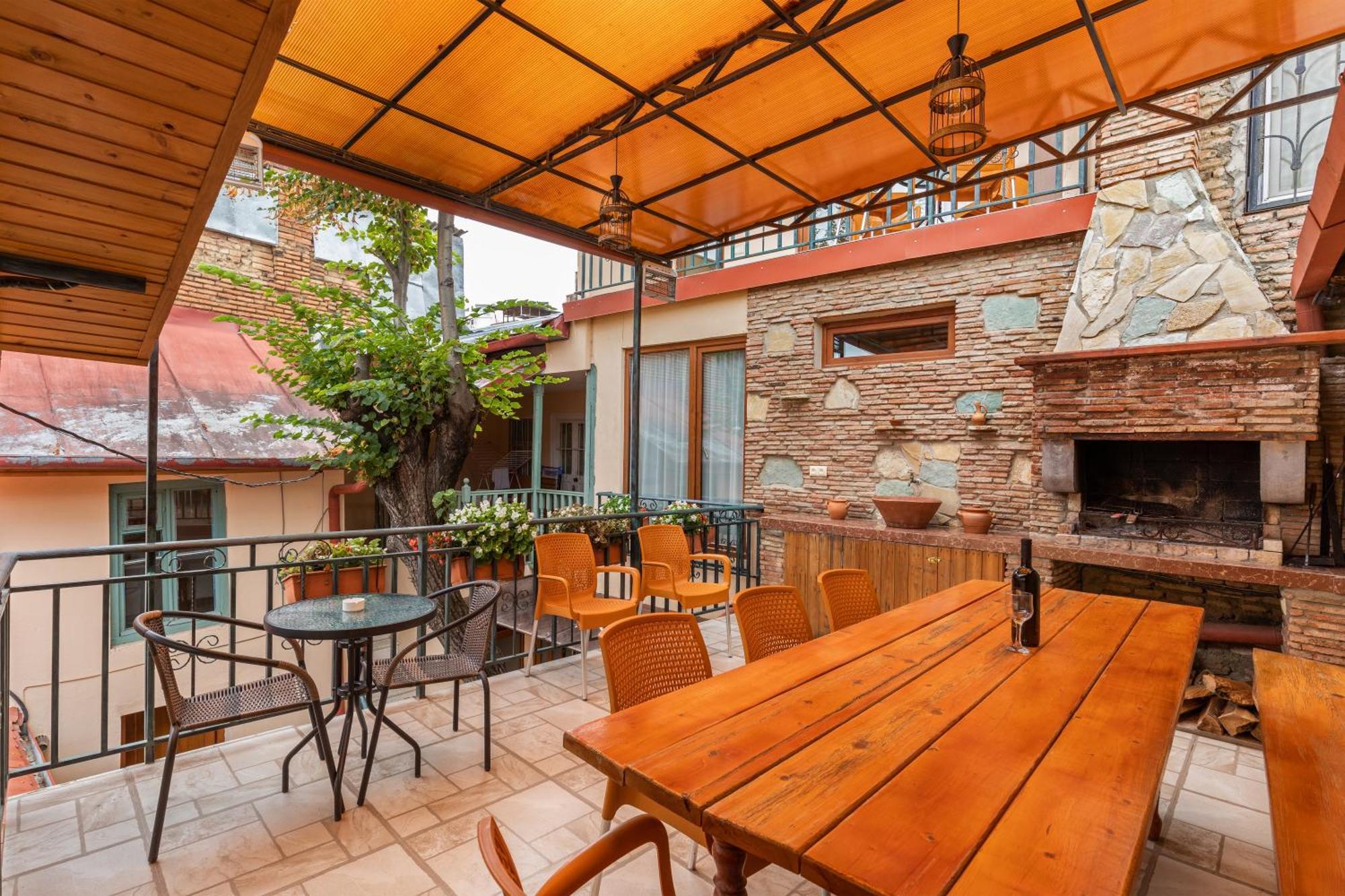 Apartments With Wine Cellar In Old Tbiliszi Kültér fotó